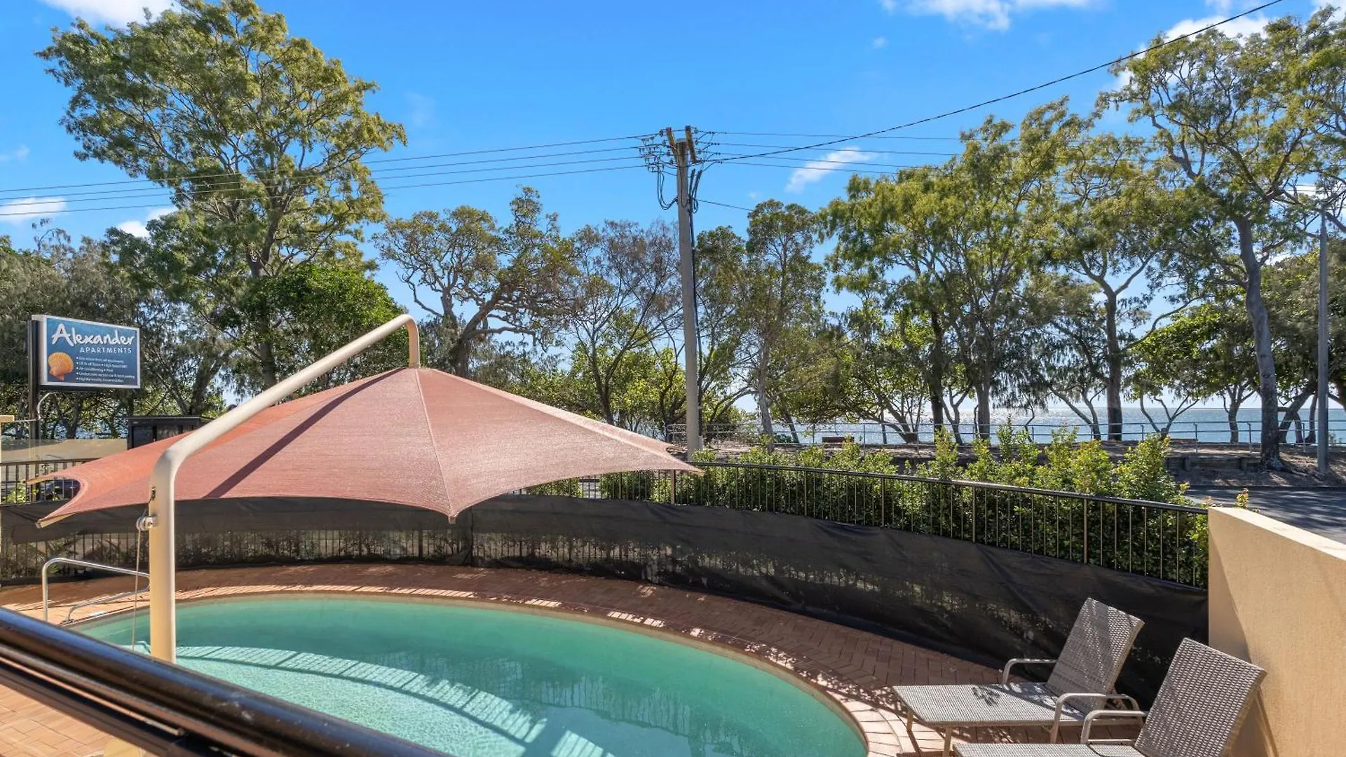 Alexander Beachfront Apartments Hervey Bay