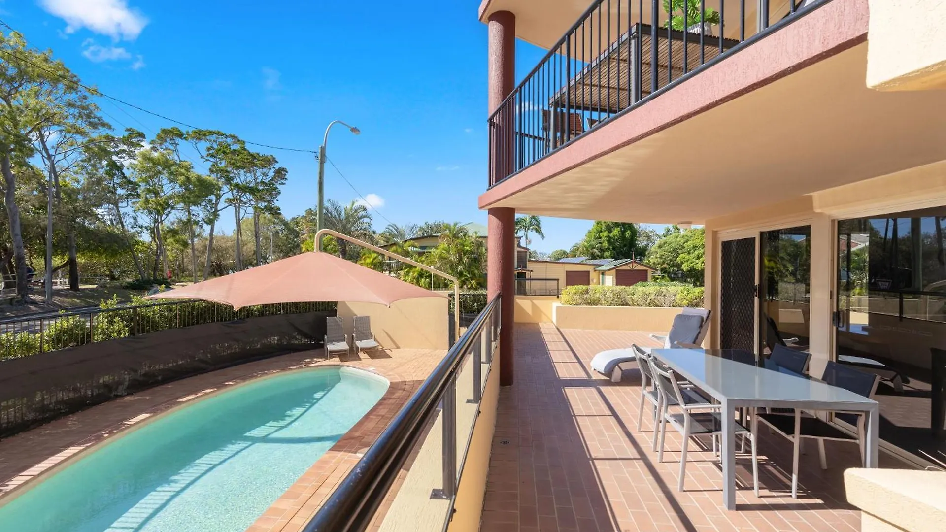 Alexander Beachfront Apartments Hervey Bay Australia